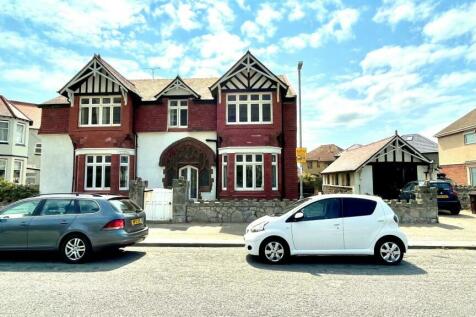 7 bedroom detached house for sale