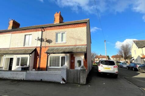 Oswald Road, Llandudno Junction 2 bed end of terrace house for sale