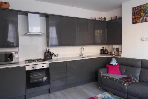 Windmill Street, Gravesend 1 bed maisonette for sale