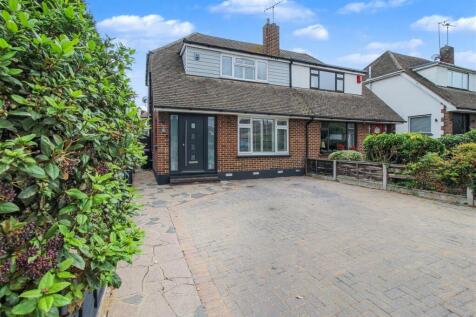 2 bedroom semi-detached house for sale