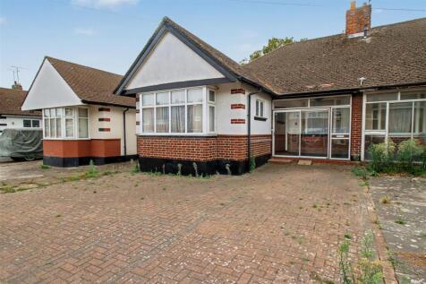 2 bedroom semi-detached bungalow for sale