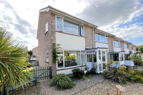 Seaton Road, Highcliffe... 2 bed end of terrace house for sale