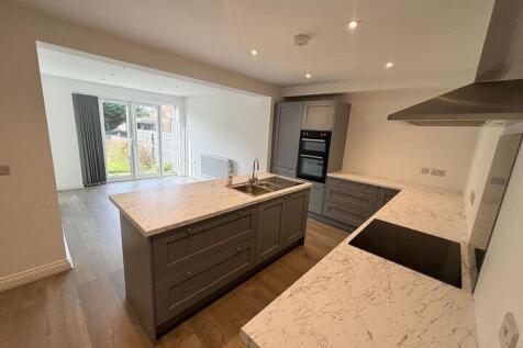 Main Road, Ansty, Coventry, CV7 9JA 2 bed semi