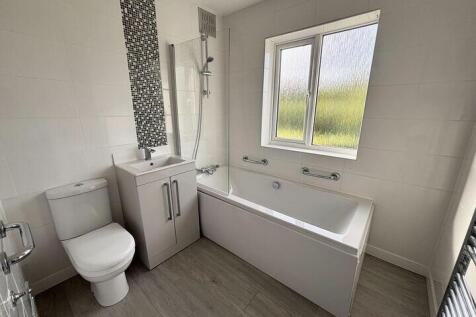 Main Road, Ansty, Coventry, CV7 9JA 2 bed semi