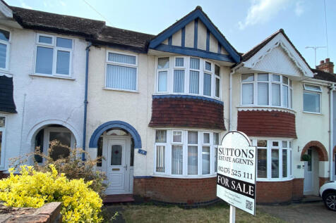 Hollow Crescent, Radford, Coventry, CV6 3 bed terraced house for sale