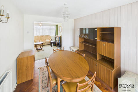 Billesden Close, Binley CV3 4 bed semi