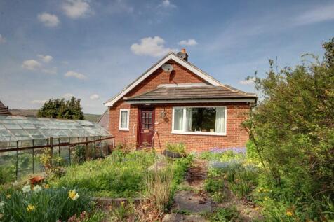 2 bedroom detached bungalow for sale