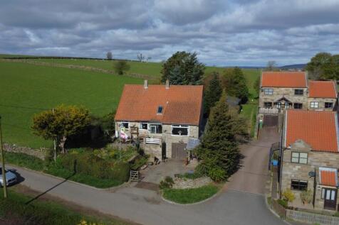 4 bedroom detached bungalow for sale