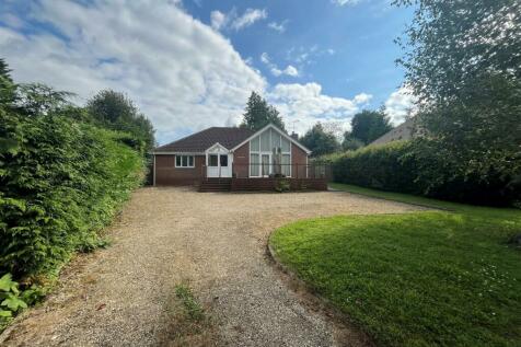 3 bedroom detached bungalow for sale