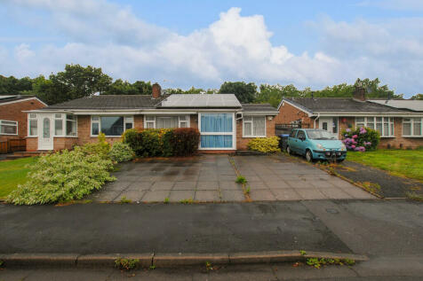 2 bedroom semi-detached bungalow for sale