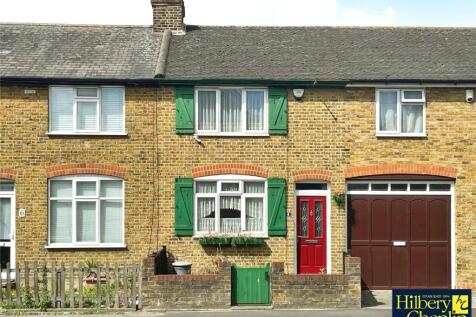 Dagenham Road, Romford, RM7 2 bed terraced house for sale