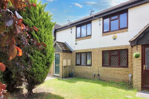 Dearing Close, Aylesbury 2 bed house for sale