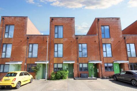 Goldswain End, Aylesbury 3 bed house for sale