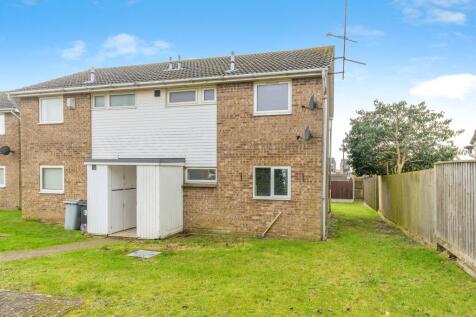 Studio flat for sale