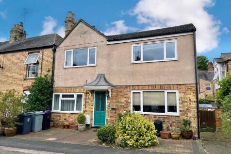 4 bedroom semi-detached house for sale