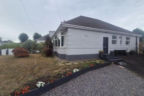 3 bedroom detached bungalow for sale