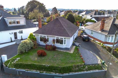 Iford Lane, Iford, Bournemouth 3 bed detached bungalow for sale