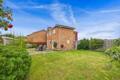Cleavers, Chinnor, Oxfordshire 5 bed detached house for sale