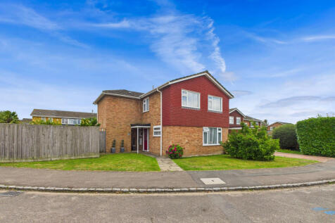 Cleavers, Chinnor, Oxfordshire 5 bed detached house for sale