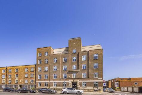 Kings Terrace, Southsea 4 bed apartment for sale