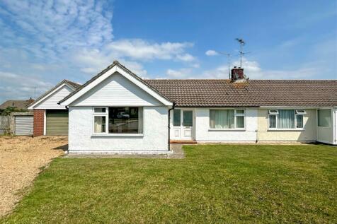 2 bedroom semi-detached bungalow for sale