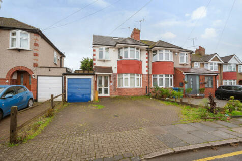 4 bedroom semi-detached house for sale