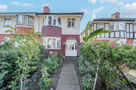 Malvern Avenue, Harrow 3 bed terraced house for sale