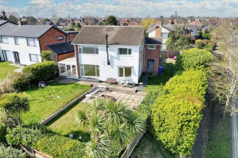 Links Road, Lowestoft 4 bed detached house for sale