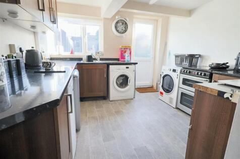Lower Cliff Road, Gorleston, Great... 2 bed terraced house for sale