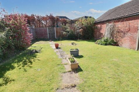 Marlborough Road, Oulton Broad... 3 bed end of terrace house for sale