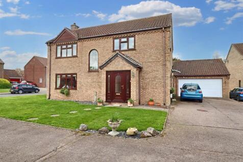 Sea View Rise, Hopton, Great Yarmouth 4 bed detached house for sale