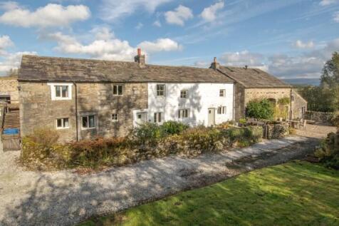 4 bedroom farm house for sale