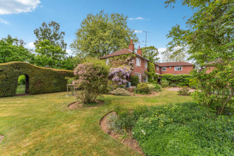 Kidmore Lane, Reading, RG4 6 bed detached house for sale