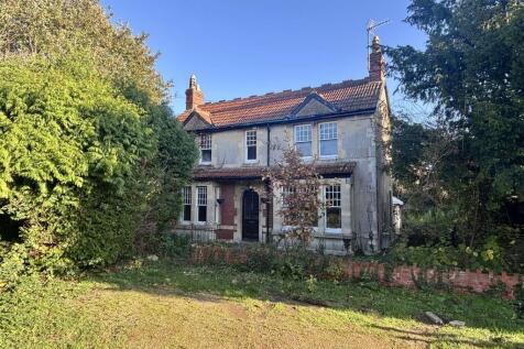 Priory New Road, Corsham SN13 4 bed detached house for sale