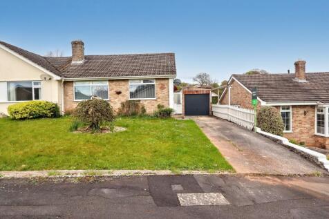 3 bedroom semi-detached bungalow for sale