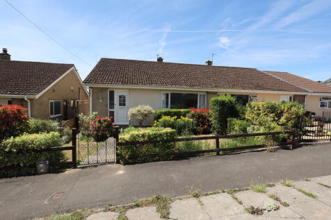 3 bedroom semi-detached bungalow for sale