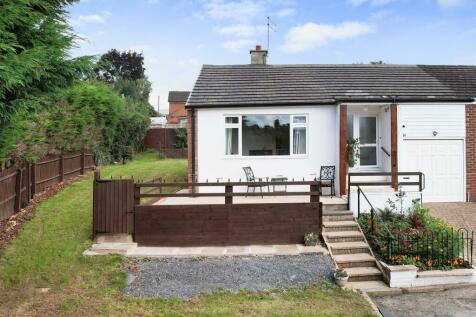 2 bedroom semi-detached bungalow for sale