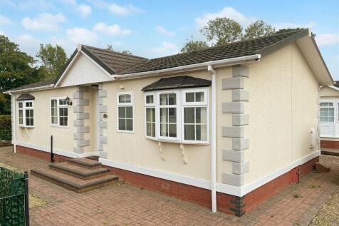 Cleobury Road, Far Forest, Kidderminster 2 bed park home for sale