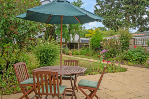 Cawston Lane Dunchurch, Warwickshire... 3 bed detached house for sale