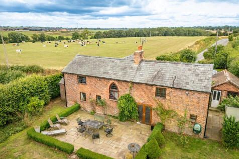 Agden, Whitchurch 3 bed detached house for sale