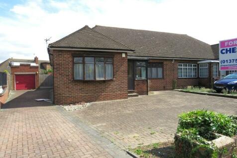 2 bedroom semi-detached bungalow for sale