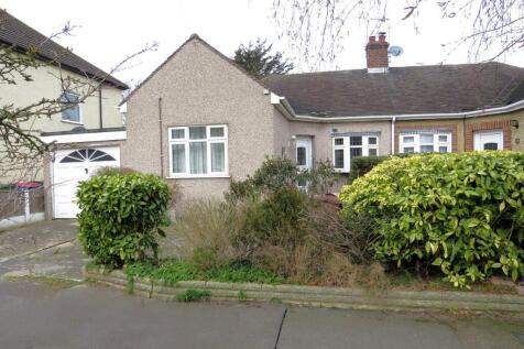 2 bedroom semi-detached bungalow for sale