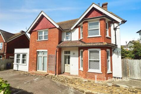 De Roos Road, Eastbourne, East Sussex 5 bed detached house for sale