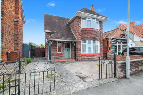 Merriman Road, Street, Somerset 3 bed detached house for sale