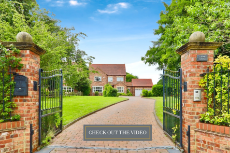 6 bedroom detached house for sale