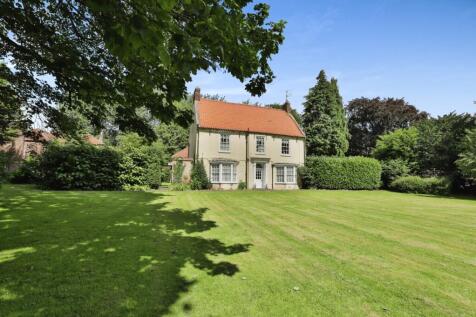 6 bedroom detached house for sale