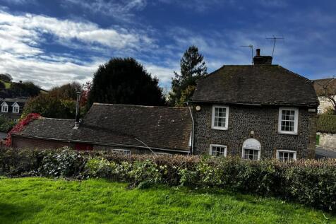 3 bedroom cottage for sale