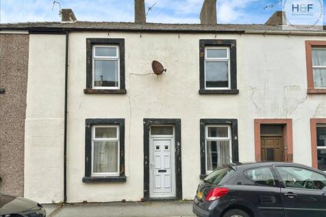 4 bedroom terraced house for sale