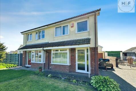3 bedroom semi-detached house for sale