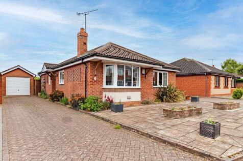 Plumbly Close, North Walsham 2 bed detached bungalow for sale